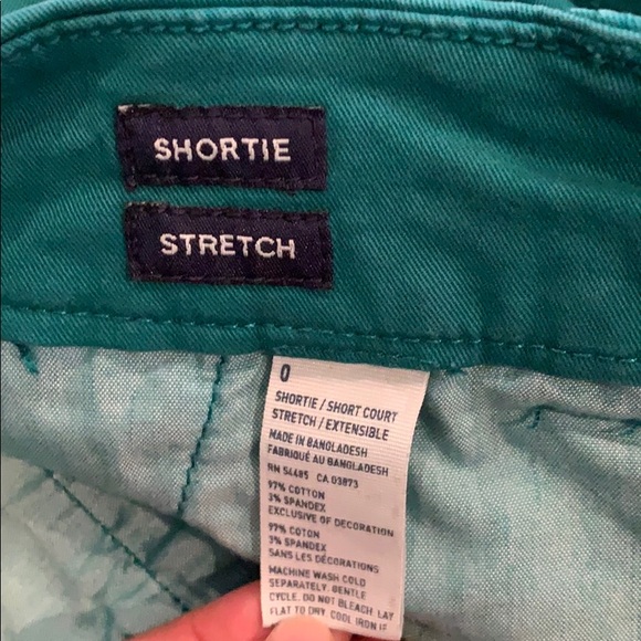 American Eagle green shortie shorts - Picture 4 of 5